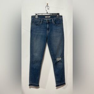 Levi's 711 Skinny Jeans Mid-Rise Medium Wash Size‎ 30 Inseam 26”